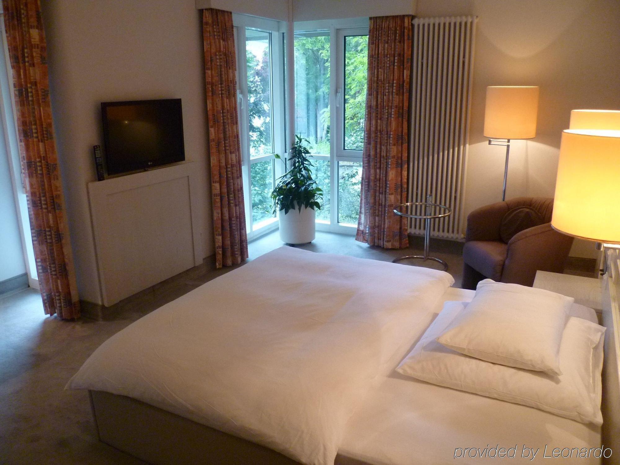 Fontana Hotel Wiesbaden Habitación foto