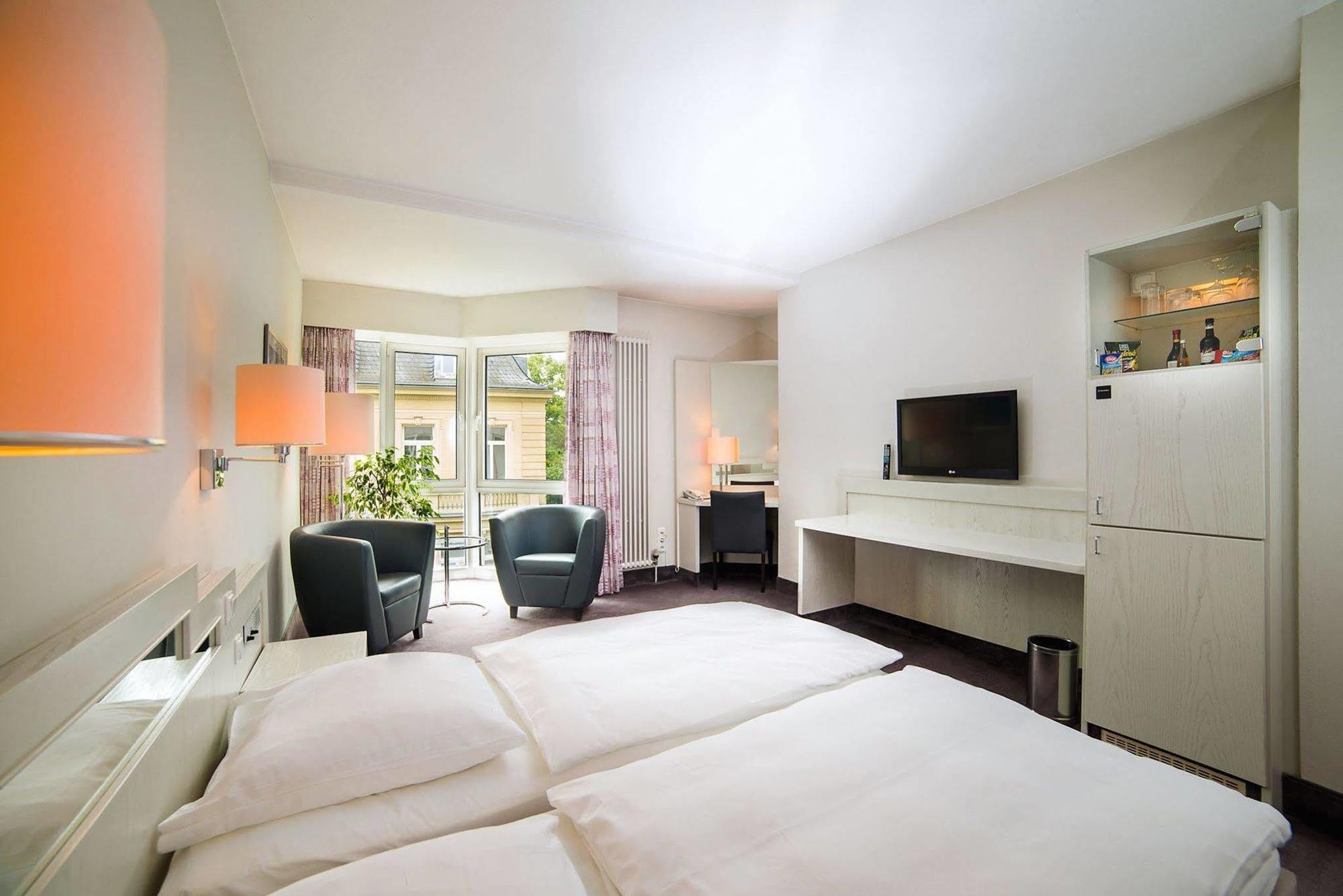 Fontana Hotel Wiesbaden Habitación foto